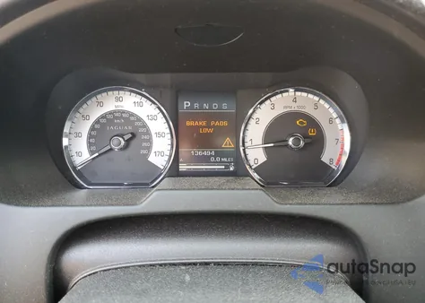 2010 Jaguar Xf Premium из США, поврежденный, VIN SAJWA0GB2ALR77852